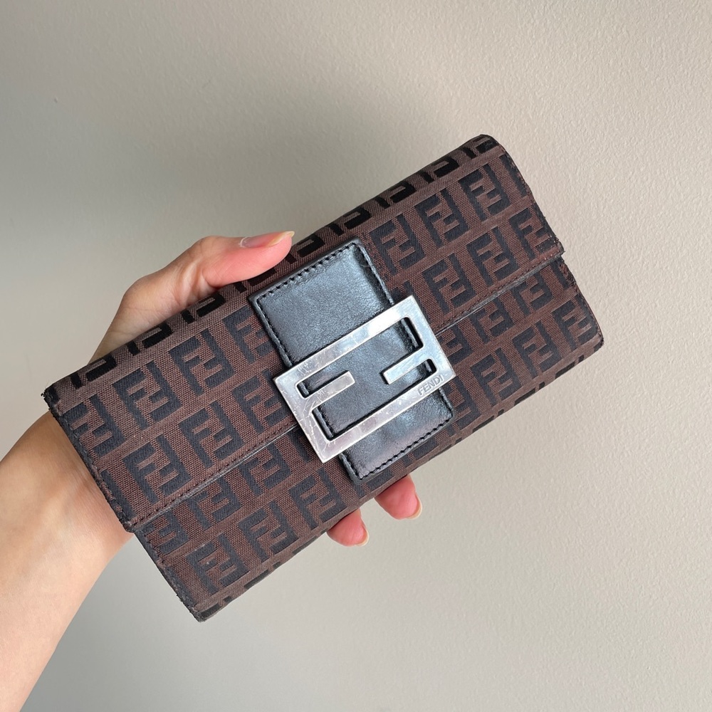 Authentic Fendi wallet